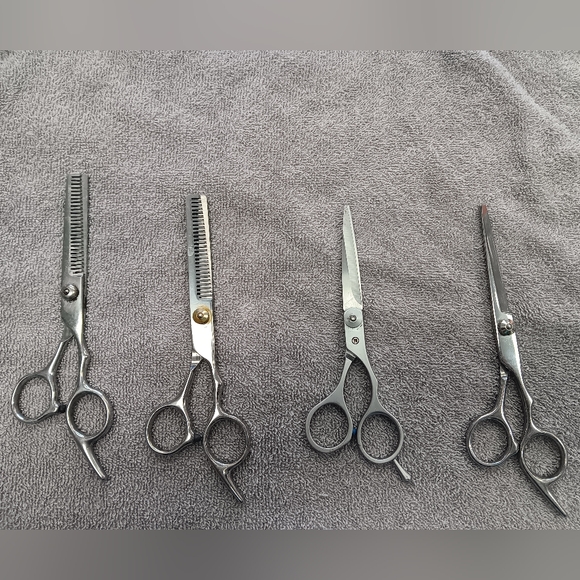 Silver Ergonomic Grooming Tools with Adjustable Tension - Picture 1 of 1